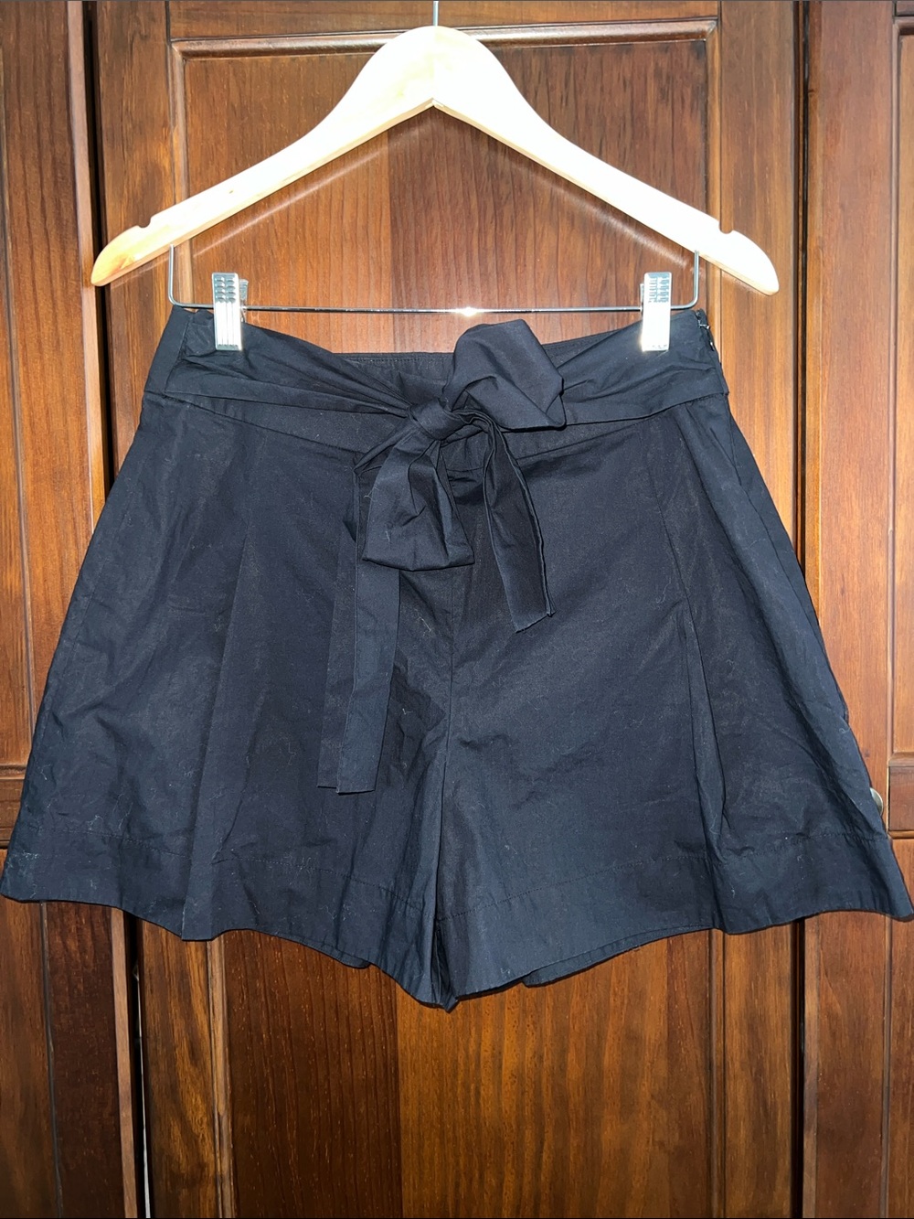 J.Crew Preppy Minimalist High Waisted paper bag belted side zipper size 6